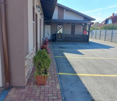 Mosonmagyarovar Apartamento | Boglárka Vendégház