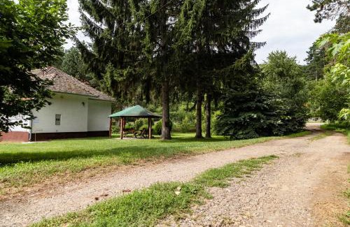 Vrdnik Casa | Bogoljubova vinska koliba