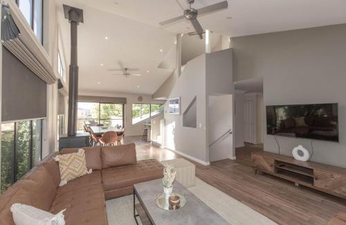 Jindabyne Casa | Bogong Retreat 19 Bogong Street