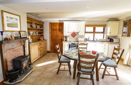 County Mayo Cabaña | BOHANS BARN, pet friendly, with open fire in Crossmolina, County Mayo