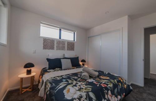 Upper Riccarton Casa | Bohemian Bliss in Mohua Lane - Your 4BR Haven