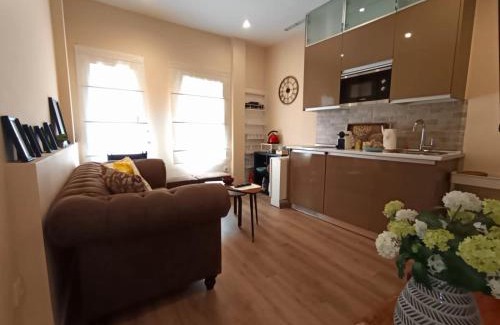 Barrio de La Latina Apartamento | Bohemian Charm in the Latina.