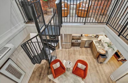 Downtown Jackson Condominio | Bohemian Luxury-Downtown Jackson: Chic, industrial lofts in heart of the city!