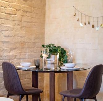 Die Boord Apartamento | Bohemian Private Flat, Aircon, Secure Parking