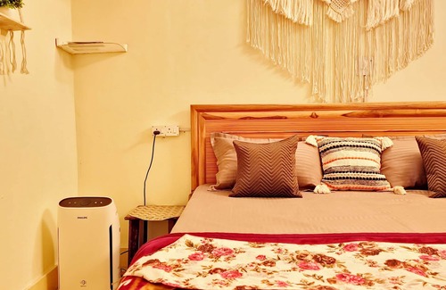 Mahipalpur Apartamento | BOHEMIAN RHAPSODY - QUEENS