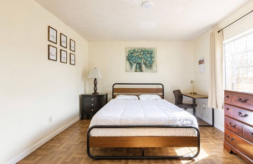 Simi Valley Casa | Boho 1-Bedroom/Shared Bathroom Residential Home