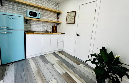 Coral Terrace Casa | Boho Apartment