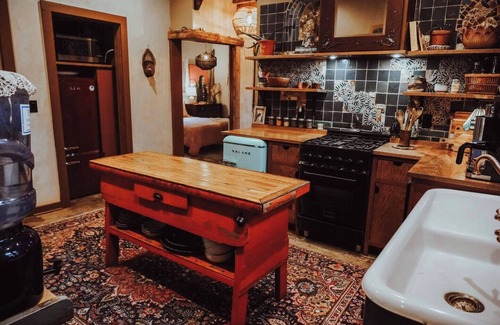 Bay View Cabaña | Boho Art cottage in hip Bay View, Milw neighborhood- 3bed, Sauna, Hot Tub