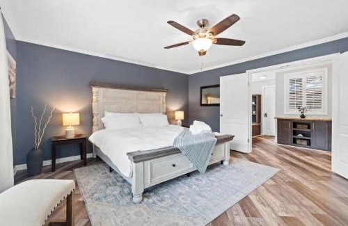 Ocean Isle Beach Casa | Boho Beach Home with Huge Kitchen