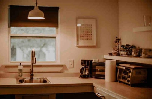 East Memphis Apartamento | Boho Blue & Airstream Nearby all Things Memphis