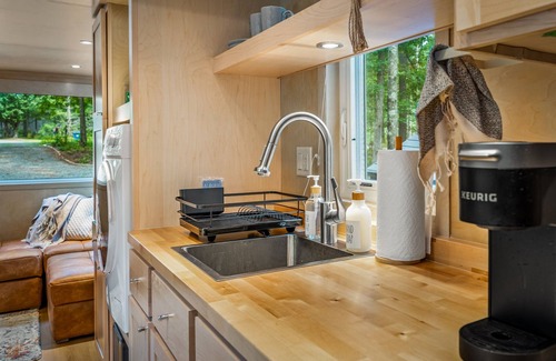 Mentone Casa | Boho Bungalow-unique & cozy tiny home