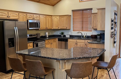 Show Low Cabina | *NEW!* Luxe family-friendly cabin mins from lake; games, tube slide, bunk room!