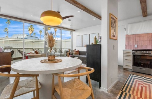 Twin Palms Apartamento | Boho chic condo at the mid-century Ocotillo Lodge