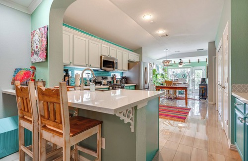 Kyle Casa | Boho-Chic Retreat w/ Yard, 22 Mi to Dtwn Austin!