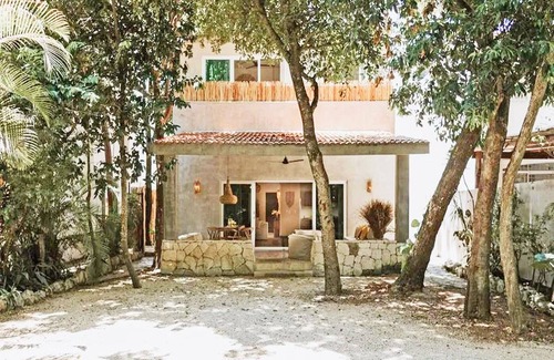 Área de Playacar Fase II Villa | Boho-Chic Villa with 4 Bedrooms & 5 Bathrooms in Exclusive Playacar Phase 2