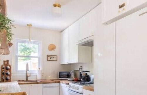 Alburg Cabaña | The Boho Alburgh Cottage on Lake Champlain