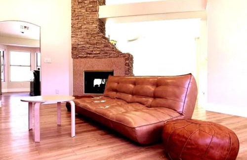 North Las Vegas Casa | Boho Haus - Three Bedrooms House in Las Vegas