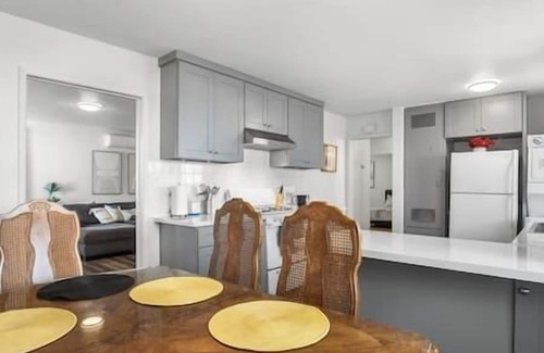 San Gabriel Casa | BOHO Hidden Gem near DTLA Sleeps 8
