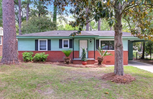 Garden City Casa | Boho House Mins To Downtown & Tybee Island + Pet Friendly