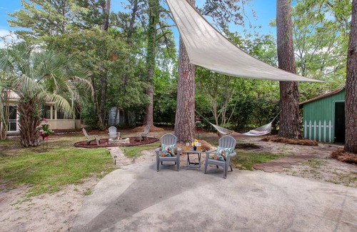 Garden City Casa | Boho House Mins To Downtown & Tybee Island + Pet Friendly