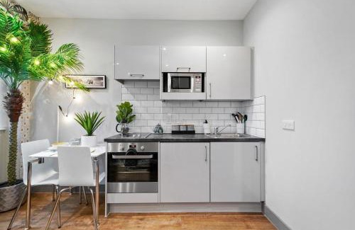 Maidstone Apartamento | Boho Jungle - Luxury 1bed Apt- Long stay Discounts