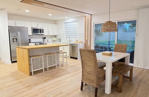 Palm Coast Casa | Boho Luxe Escape - Pet Friendly, Fire Pit, Grill, & Beach!