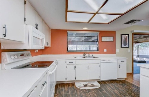 New Port Richey Casa | Boho shabby chic airy & spacious family vacation home.