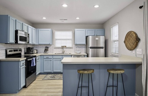 Charleston Casa | Boho SoCo- 8 mins to Credit One, 20 mins to DTWN