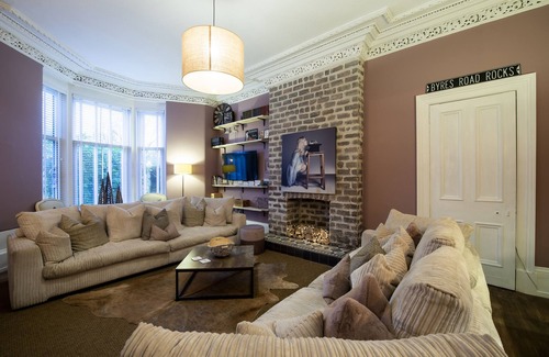 Glasgow Westend Casa | Boho West End Townhouse 6 Bed 6 Bath Sleeps 10