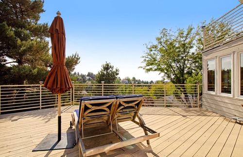 East End Casa | Boise Gem w/ fast WiFi, stunning views, hot tub, hiking nearby, & large deck
