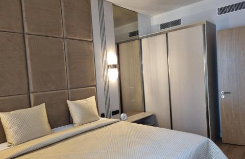 Tomicici Apartamento | BOKA PLACE One Bedroom Apartment NEW