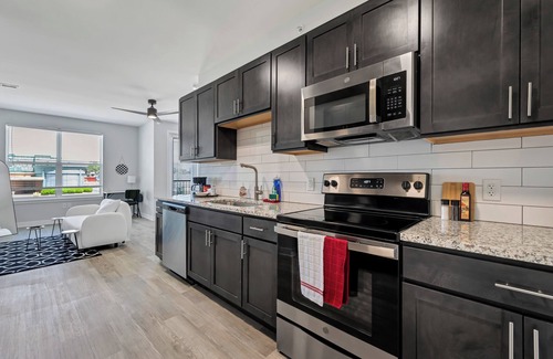 St. Peters Apartamento | Bold 1317 I Studio I Free Parking I Pool I Gym