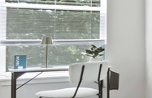 St. Peters Apartamento | Bold 2126 I Corporate 1 Bedroom Apartment