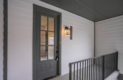 Nashville Casa | BOLD BRIGHT Boutique Stay 3bd-Parkin 12 min to DT