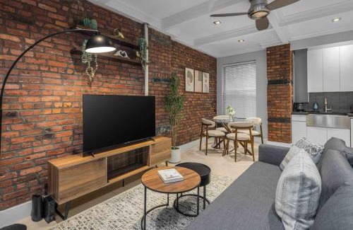 Nolita Apartamento | Bold NYC Stay in Fashionable Nolita