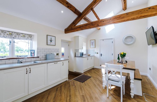 Tarporley Cabaña | Bolesworth Retreat - a beautiful cottage sleeping 6 guests in 3 bedrooms