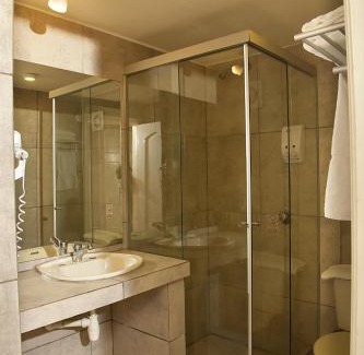 Macrodistrito Sur Hotel | Bolivian Rooms & Suites (Zona Sur)