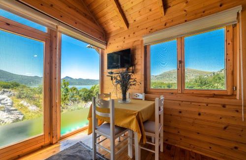 Karuc Casa | Boljesestre Lake retreat