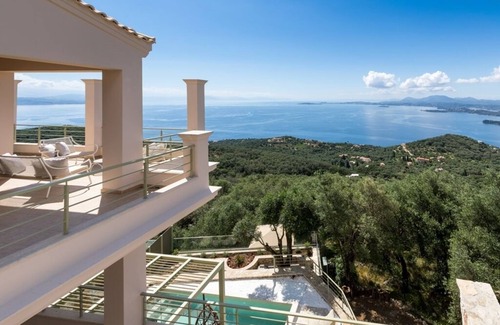 Spartylas Villa | Villa Oliva - Impresionante vista desde una villa de lujo en Spartilas, Corfú