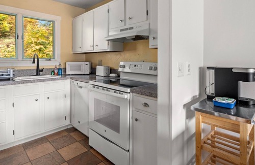 Bolton Valley Condominio | Bolton Condo 3 Bedroom Condo by RedAwning