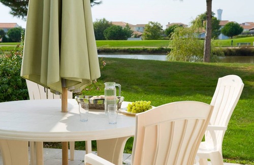 L'Aiguillon-sur-Vie Casa | Maison ensoleillée avec terrasse privée | Près du terrenos de golf