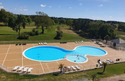 L'Aiguillon-sur-Vie Casa | Maison ensoleillée avec terrasse privée | Près du terrenos de golf