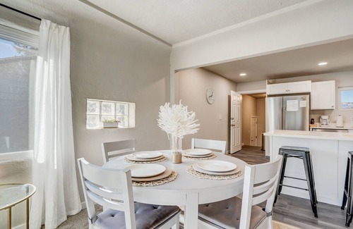 Central Colorado Springs Casa | Bon Voyage