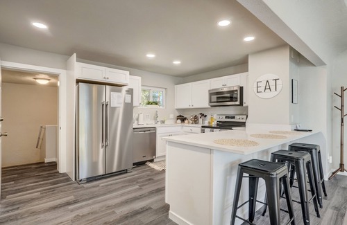 Central Colorado Springs Casa | Bon Voyage