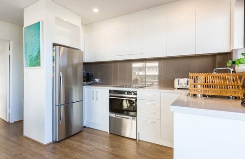 Bondi Beach Apartamento | Bondi Beachfront Lifestyle Ocean Views and Parking