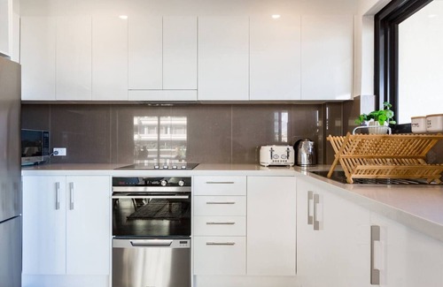 Bondi Beach Apartamento | Bondi Beachfront Lifestyle Ocean Views and Parking