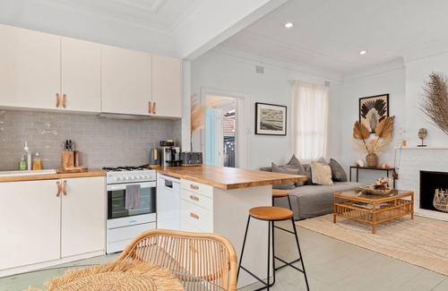 North Bondi Casa | Bondi Surf Cottage - family and pet friendly beach shack