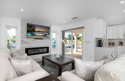 Bonita Springs Casa | Bonita Lake Home - Luxury taken to the next level