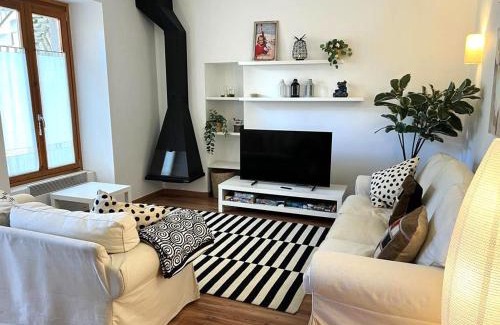 Err Apartamento | Bonita Planta baja en Err con wifi
