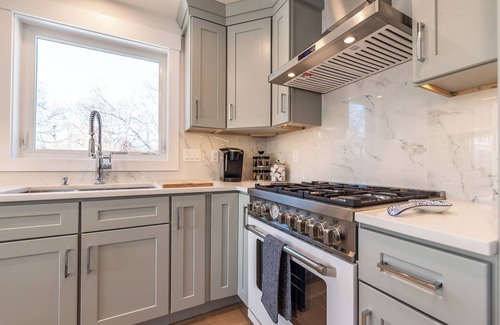 Bonnet Shores Casa | Bonnet Shores Coastal Chic Retreat, 4 Br, 3.5 Bath, walk to beach